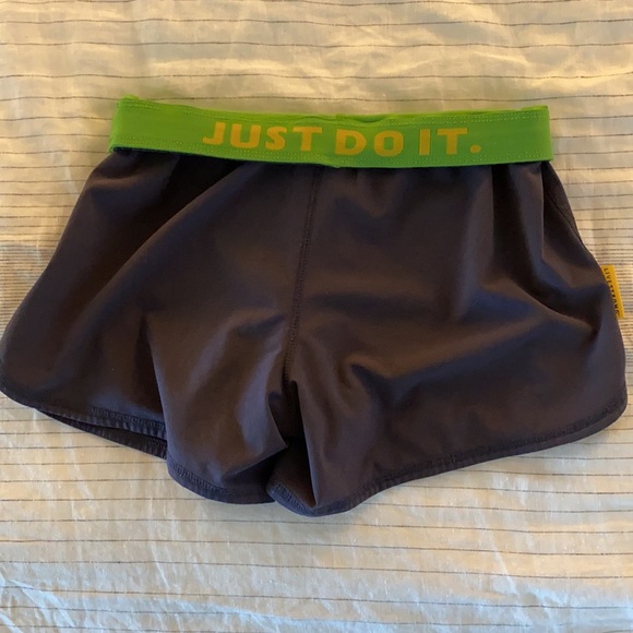 Nike Dri-Fit shorts with built in compress… - Picture 5 of 6
